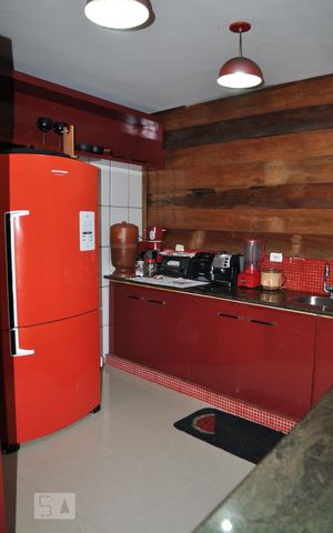 Casa para alugar com 300m², 3 quartos e 3 vagasCozinha