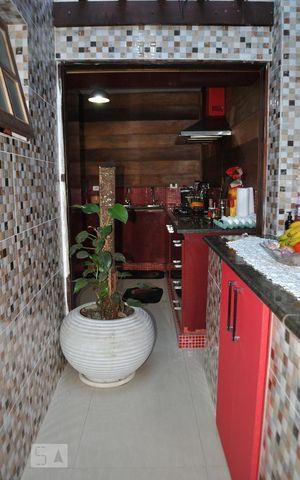 Casa para alugar com 300m², 3 quartos e 3 vagasCozinha
