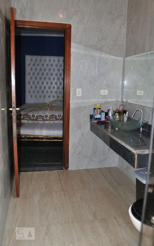 Casa para alugar com 300m², 3 quartos e 3 vagasQuarto 1 - suíte
