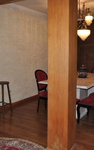 Casa para alugar com 300m², 3 quartos e 3 vagasSala