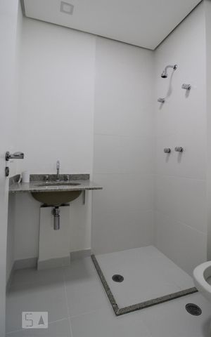 Apartamento para alugar com 99m², 2 quartos e 1 vagaBanheiro social 