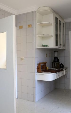 Casa à venda com 980m², 4 quartos e 4 vagasCozinha 