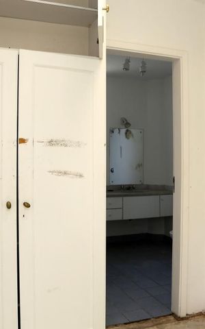 Casa à venda com 980m², 4 quartos e 4 vagasRoupeiro 