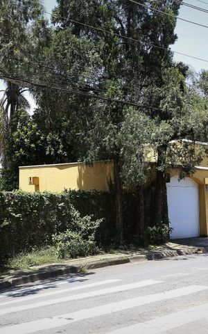 Casa à venda com 980m², 4 quartos e 4 vagasVista da Rua
