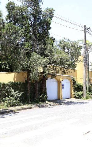 Casa à venda com 980m², 4 quartos e 4 vagasVista da Rua