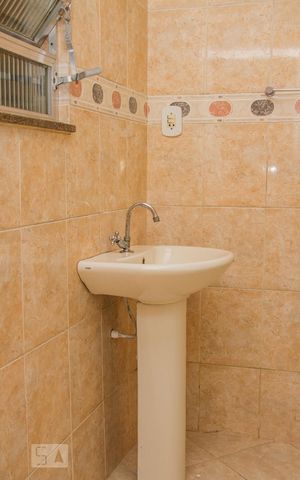 Casa à venda com 70m², 2 quartos e sem vagaBanheiro