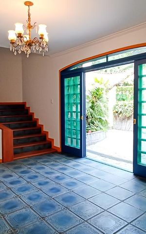 Casa à venda com 380m², 3 quartos e 5 vagas Casa à venda com 380m², 3 quartos e 5 vagasSala 2