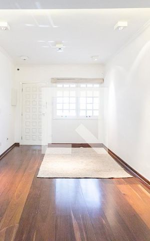 Casa para alugar com 90m², 3 quartos e 1 vaga Casa para alugar com 90m², 3 quartos e 1 vagaSala