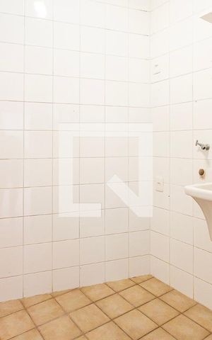 Casa para alugar com 90m², 3 quartos e 1 vaga Casa para alugar com 90m², 3 quartos e 1 vagaÁrea de Serviço