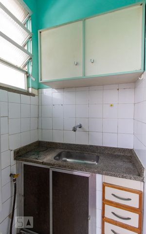 Studio para alugar com 26m², 1 quarto e sem vaga Studio para alugar com 26m², 1 quarto e sem vagaCozinha
