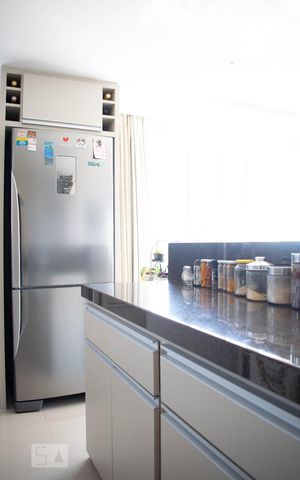 Apartamento à venda com 95m², 3 quartos e 2 vagasCozinha