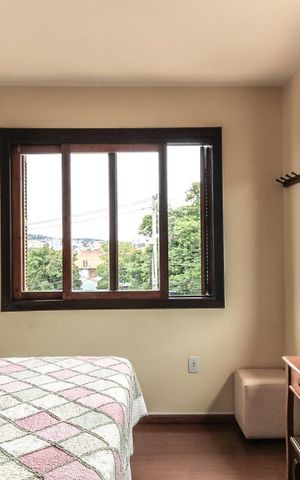 Casa de condomínio à venda com 195m², 3 quartos e 2 vagas Casa de condomínio à venda com 195m², 3 quartos e 2 vagasSuíte