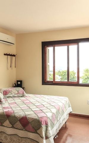 Casa de condomínio à venda com 195m², 3 quartos e 2 vagas Casa de condomínio à venda com 195m², 3 quartos e 2 vagasSuíte