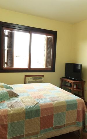 Casa de condomínio à venda com 195m², 3 quartos e 2 vagas Casa de condomínio à venda com 195m², 3 quartos e 2 vagasQuarto 2
