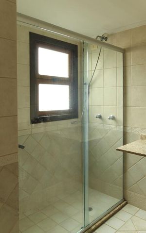 Casa de condomínio à venda com 195m², 3 quartos e 2 vagas Casa de condomínio à venda com 195m², 3 quartos e 2 vagasBanheiro