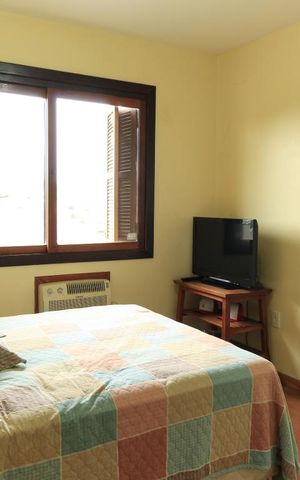 Casa de condomínio à venda com 195m², 3 quartos e 2 vagas Casa de condomínio à venda com 195m², 3 quartos e 2 vagasQuarto 1