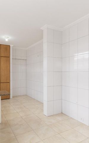 Casa à venda com 400m², 3 quartos e sem vaga Casa à venda com 400m², 3 quartos e sem vagaCozinha