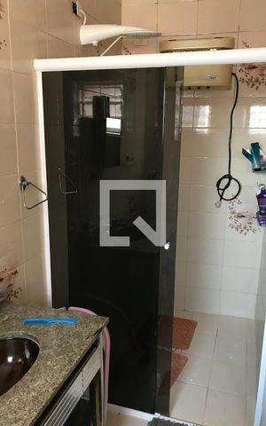 Casa à venda com 250m², 3 quartos e 2 vagas Casa à venda com 250m², 3 quartos e 2 vagasBanheiro da Suíte