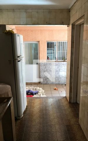 Casa à venda com 250m², 3 quartos e 2 vagas Casa à venda com 250m², 3 quartos e 2 vagasÁrea de Serviço