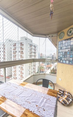 Apartamento à venda com 128m², 3 quartos e 3 vagasVaranda
