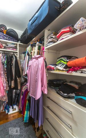 Apartamento à venda com 128m², 3 quartos e 3 vagasCloset