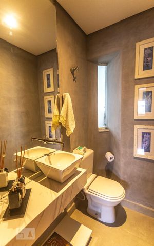 Apartamento à venda com 128m², 3 quartos e 3 vagasBanheiro