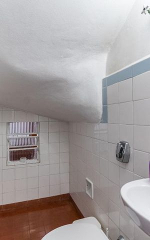 Casa à venda com 150m², 2 quartos e 2 vagas Casa à venda com 150m², 2 quartos e 2 vagasLavabo