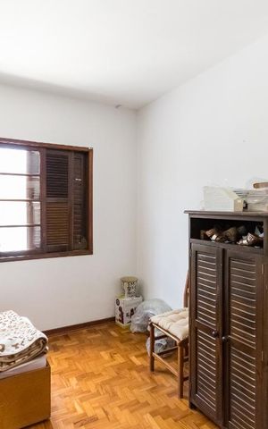 Casa à venda com 150m², 2 quartos e 2 vagas Casa à venda com 150m², 2 quartos e 2 vagasQuarto 1