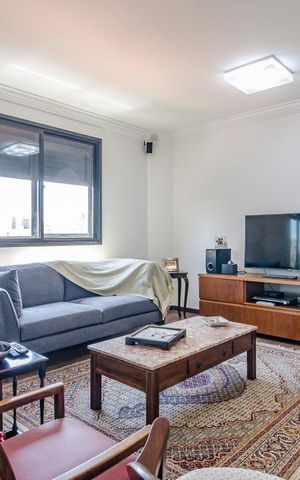 Apartamento à venda com 177m², 4 quartos e 3 vagas Apartamento à venda com 177m², 4 quartos e 3 vagasSala