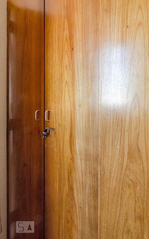 Apartamento à venda com 177m², 4 quartos e 3 vagas Apartamento à venda com 177m², 4 quartos e 3 vagasQuarto de serviço