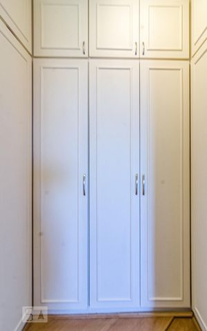 Apartamento à venda com 177m², 4 quartos e 3 vagas Apartamento à venda com 177m², 4 quartos e 3 vagasCloset da suíte 1