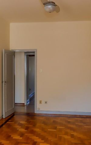 Apartamento à venda com 280m², 4 quartos e 1 vagaQuarto 2