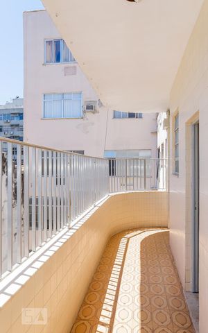 Apartamento à venda com 280m², 4 quartos e 1 vagaÁrea de Serviço