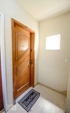 Apartamento para alugar com 40m², 1 quarto e sem vaga Apartamento para alugar com 40m², 1 quarto e sem vagaEntrada