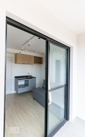 Studio à venda com 26m², 1 quarto e sem vaga Studio à venda com 26m², 1 quarto e sem vagaVaranda