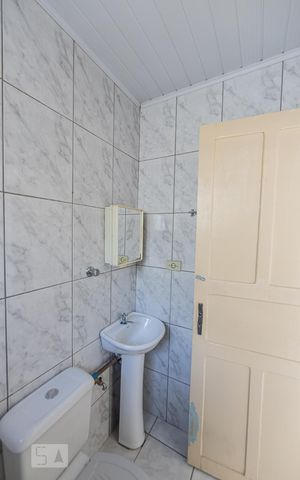 Casa para alugar com 70m², 2 quartos e sem vagaBanheiro 2