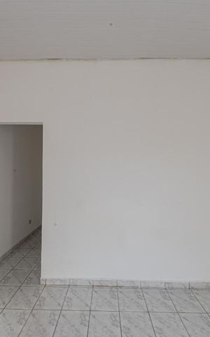Casa para alugar com 70m², 2 quartos e sem vagaSala