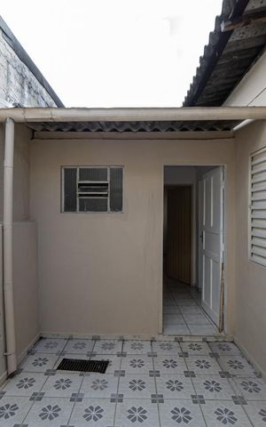 Casa para alugar com 70m², 2 quartos e sem vagaÁrea de Serviço