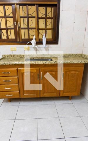 Casa à venda com 200m², 2 quartos e 2 vagas Casa à venda com 200m², 2 quartos e 2 vagasCozinha