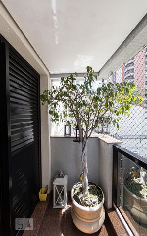 Apartamento para alugar com 127m², 3 quartos e 3 vagas Apartamento para alugar com 127m², 3 quartos e 3 vagasVaranda Suite
