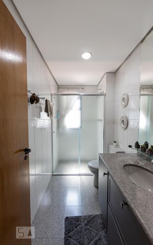 Apartamento para alugar com 127m², 3 quartos e 3 vagas Apartamento para alugar com 127m², 3 quartos e 3 vagasBanheiro Social