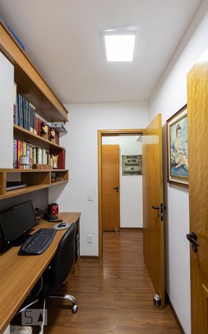 Apartamento para alugar com 127m², 3 quartos e 3 vagas Apartamento para alugar com 127m², 3 quartos e 3 vagasEscritório
