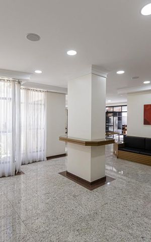 Apartamento à venda com 127m², 3 quartos e 3 vagas Apartamento à venda com 127m², 3 quartos e 3 vagasÁrea comum - Salão de festas