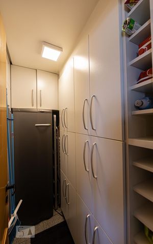 Apartamento para alugar com 127m², 3 quartos e 3 vagas Apartamento para alugar com 127m², 3 quartos e 3 vagasDispensa
