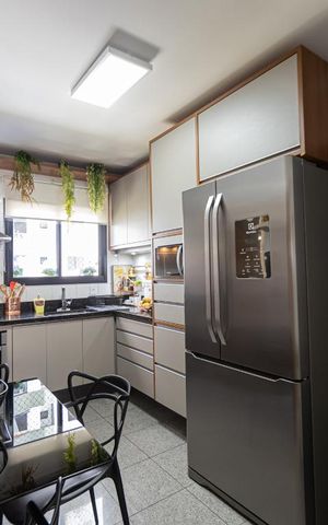 Apartamento para alugar com 127m², 3 quartos e 3 vagas Apartamento para alugar com 127m², 3 quartos e 3 vagasCozinha