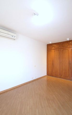 Casa à venda com 230m², 3 quartos e 4 vagasSuíte 