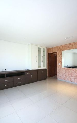 Casa à venda com 230m², 3 quartos e 4 vagasSala