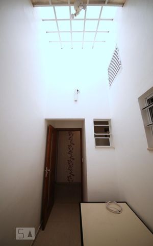 Casa à venda com 230m², 3 quartos e 4 vagasEscritório