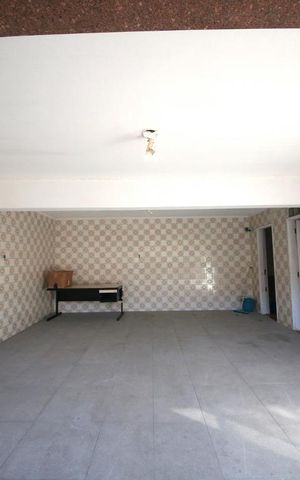 Casa à venda com 230m², 3 quartos e 4 vagasGaragem