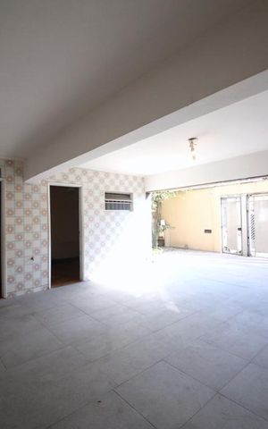 Casa à venda com 230m², 3 quartos e 4 vagasGaragem